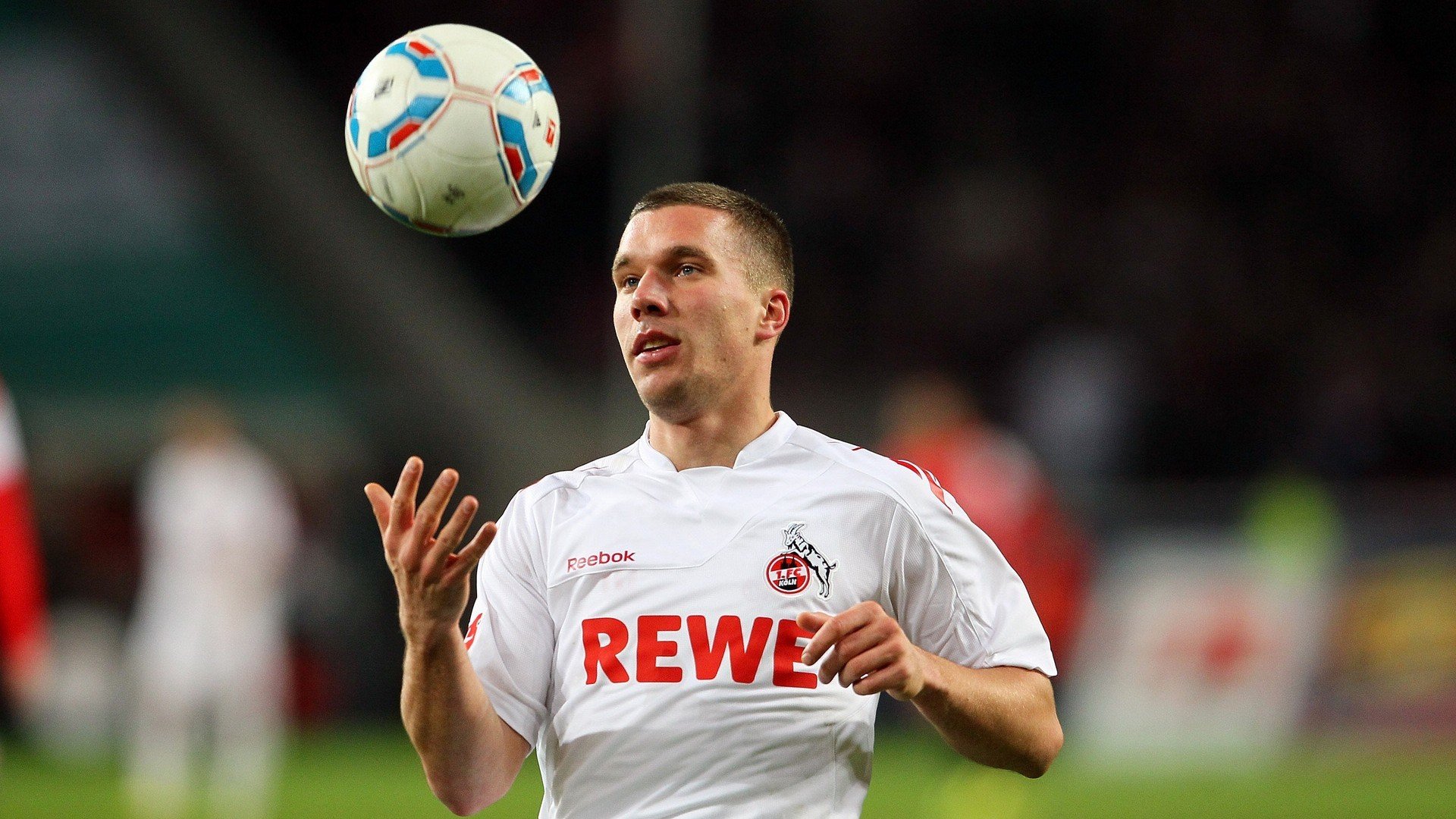 亚冠小组赛形势紧张中超球队需放手一搏，2020中超亚冠分组